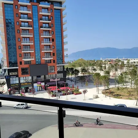 Cobo Centre アパート Vlorë